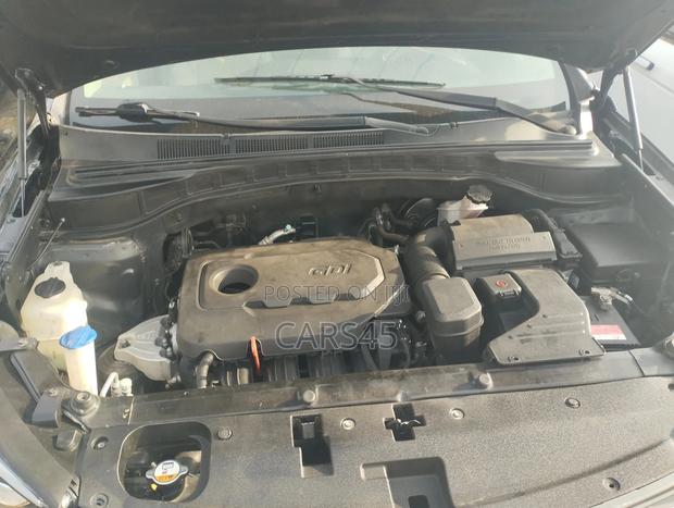 Hyundai Santa Fe 2017 Gray