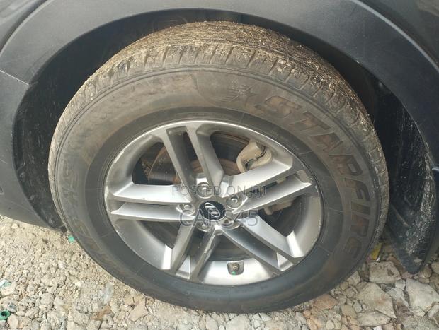 Hyundai Santa Fe 2017 Gray