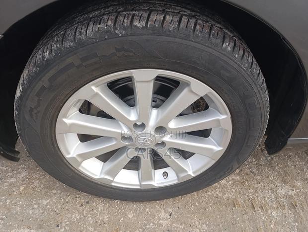 Toyota Venza 2011 Gray