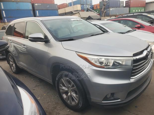 Toyota Highlander Limited 4dr SUV (3.5L 6cyl 6A) 2015 Silver