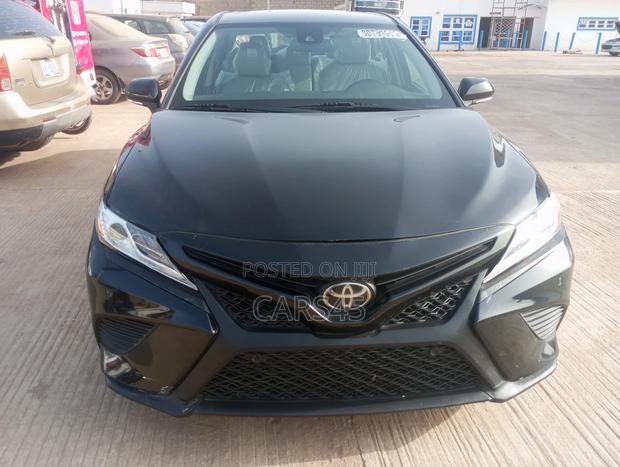 Toyota Camry 2018 Black