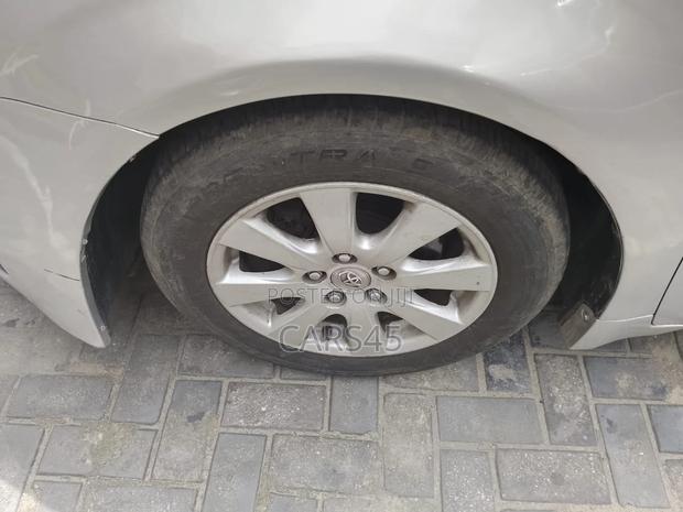 Toyota Avensis 2015 Silver