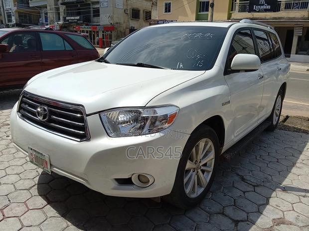Toyota Highlander Hybrid Limited 2010 White