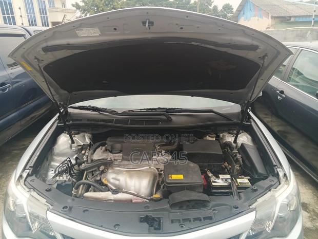 Toyota Camry 2012 Silver