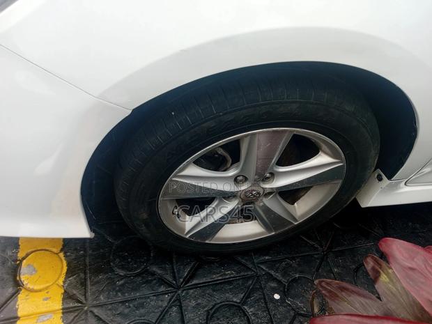 Toyota Camry 2012 White