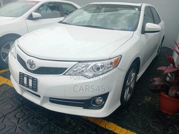 Toyota Camry 2012 White