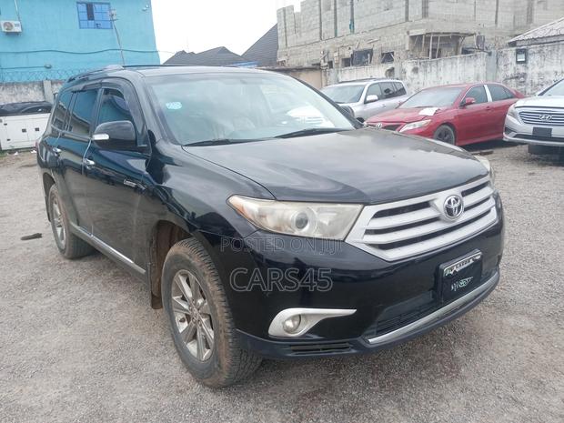 Toyota Highlander 2012 Black