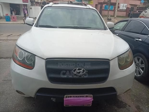 Hyundai Santa Fe 2007 White