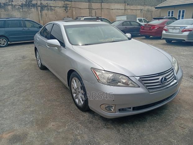 Lexus ES 350 2010 Silver