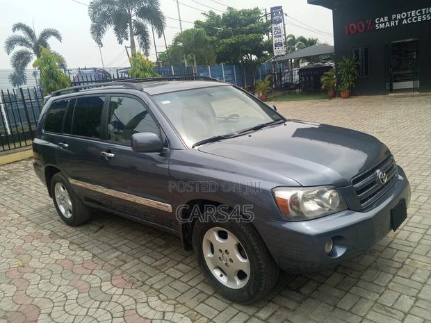 Toyota Highlander 2004 Blue