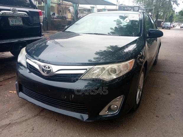 Toyota Camry 2012 Gray