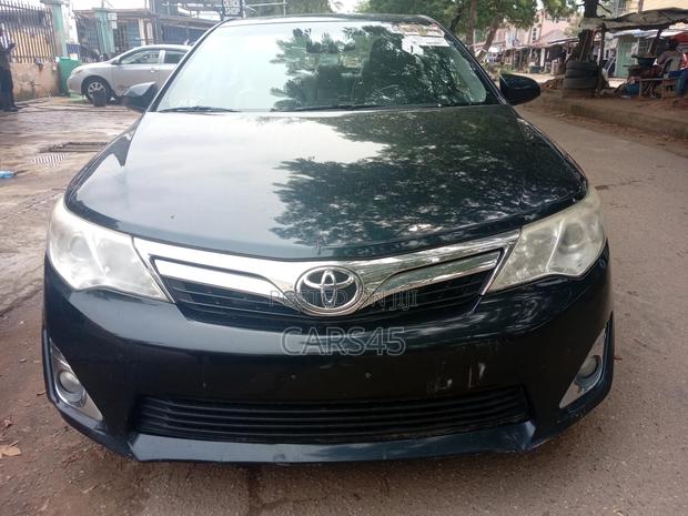 Toyota Camry 2012 Gray