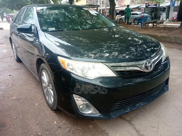 Toyota Camry 2012 Gray