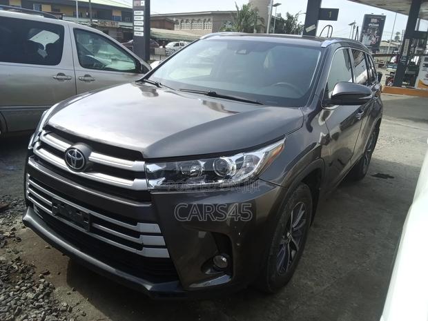 Toyota Highlander 2019 Gray