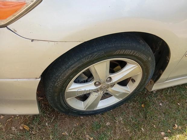 Toyota Camry 2011 Silver