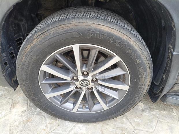 Toyota Highlander 2018 Gray