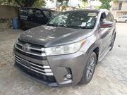 Toyota Highlander 2018 Gray for sale