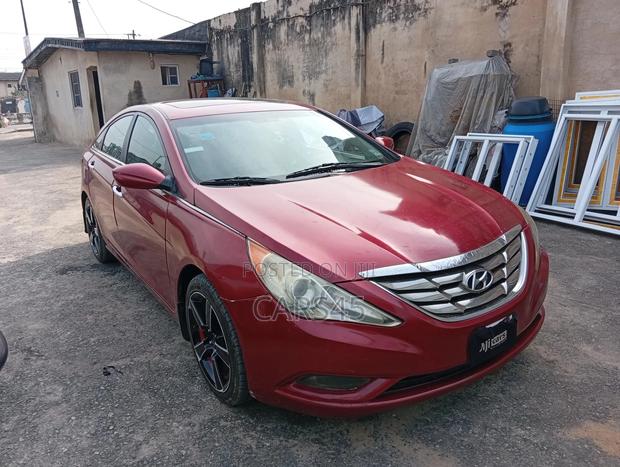 Hyundai Sonata SE Sedan FWD (2.4L 4cyl 6A) 2011 Red