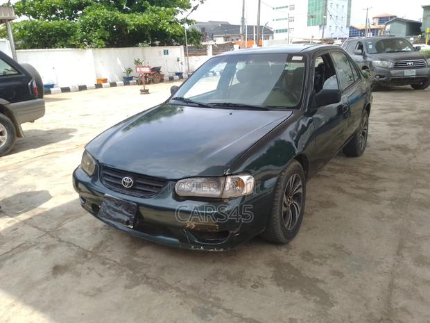 Toyota Corolla 2002 Gray