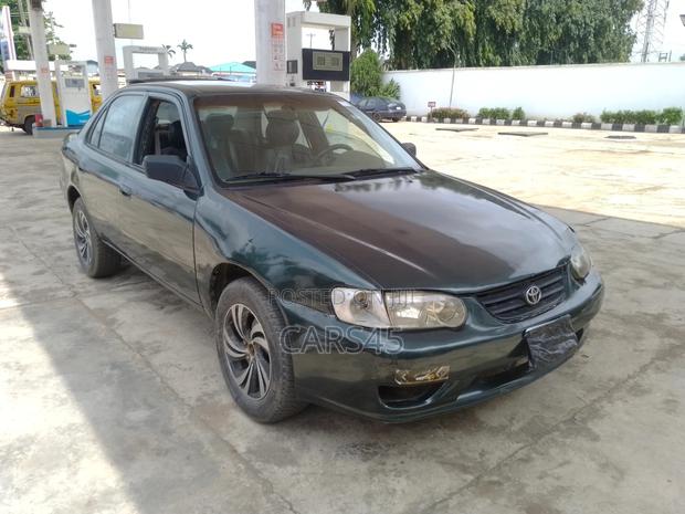 Toyota Corolla 2002 Gray