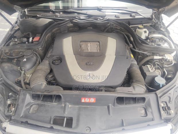 Mercedes-Benz C300 2012 Blue