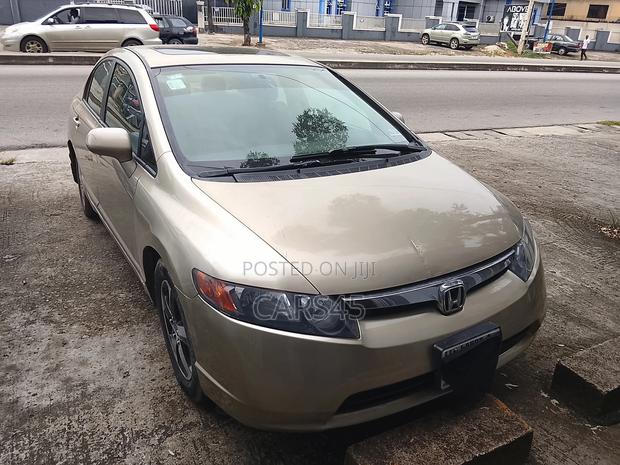 Honda Civic 1.8 Coupe DX 2007 Gold
