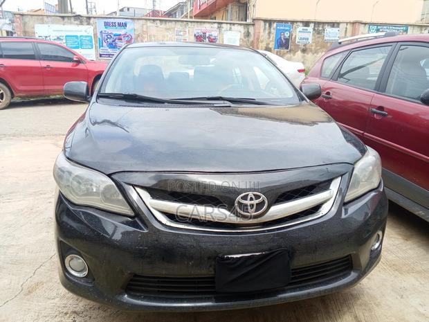 Toyota Corolla 2010 Black