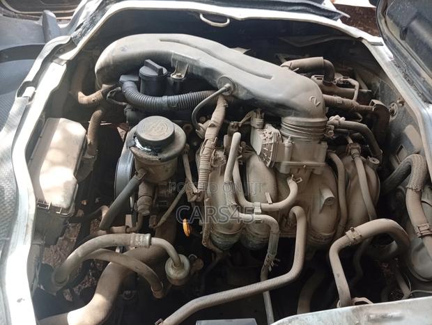 Toyota HiAce 2018 Gray