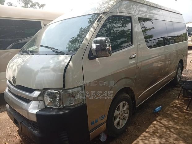 Toyota HiAce 2018 Gray