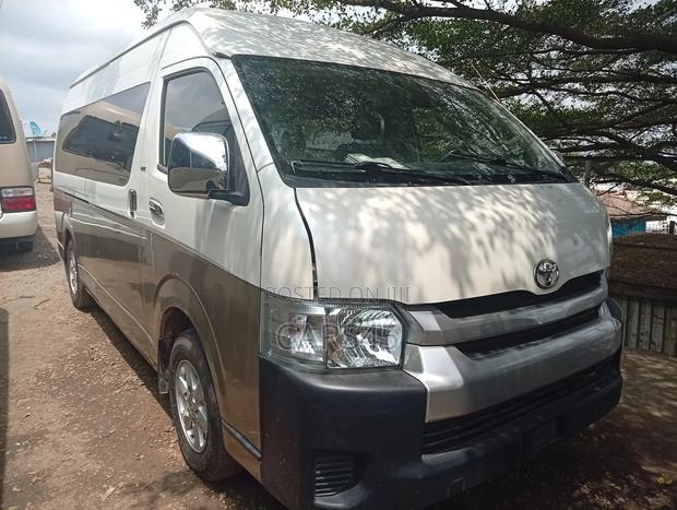 Toyota HiAce 2018 Gray