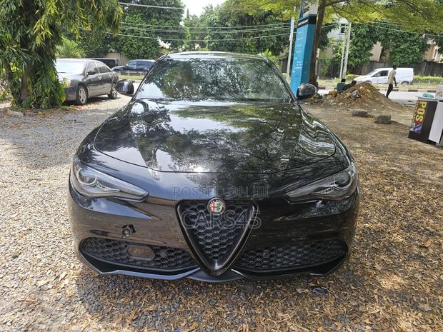 Alfa Romeo Giulia 2021 Black