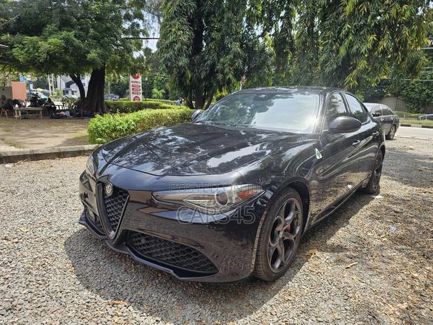 Alfa Romeo Giulia 2021 Black