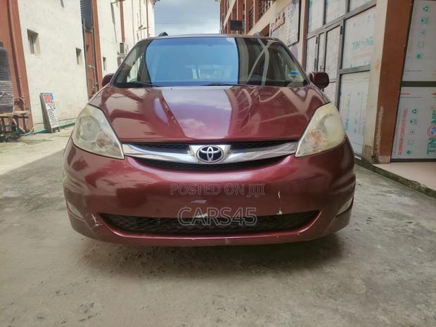 Toyota Sienna XLE Limited 2007 Red