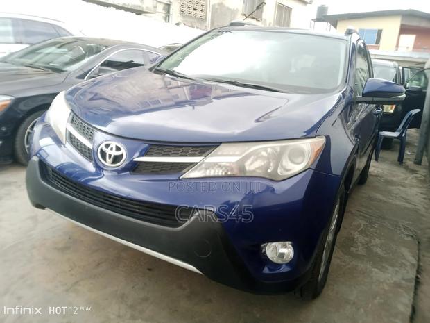 Toyota RAV4 2014 Blue