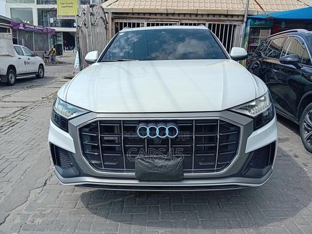 Audi Q8 2019 White