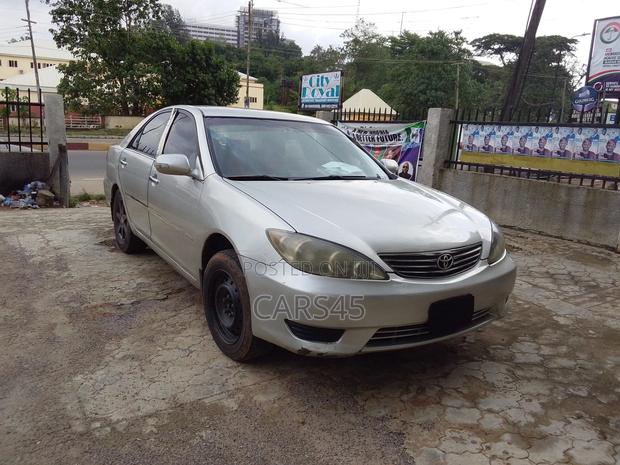Toyota Camry 2006 Silver