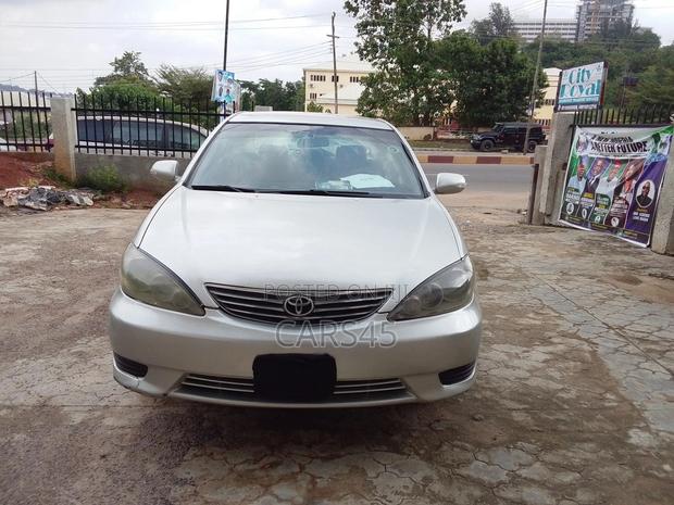 Toyota Camry 2006 Silver
