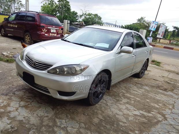 Toyota Camry 2006 Silver