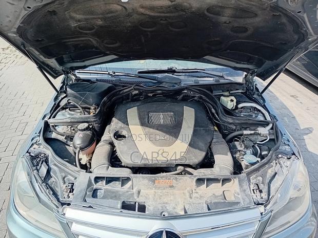 Mercedes-Benz C300 2012 Gray