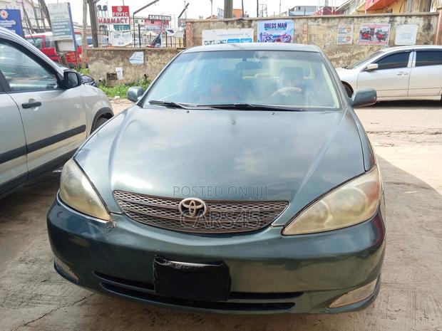 Toyota Camry 2004 Green