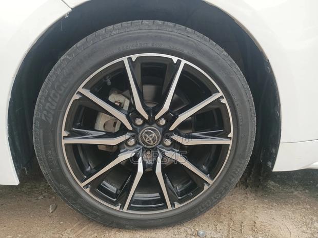 Toyota Corolla SE 2024 White