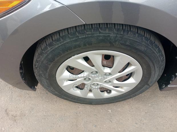 Hyundai Elantra 2018 Gray