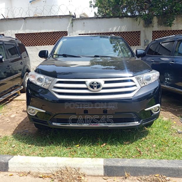Toyota Highlander 3.5L 4WD 2013 Black