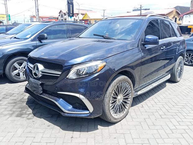 Mercedes-Benz M Class 2013 Blue