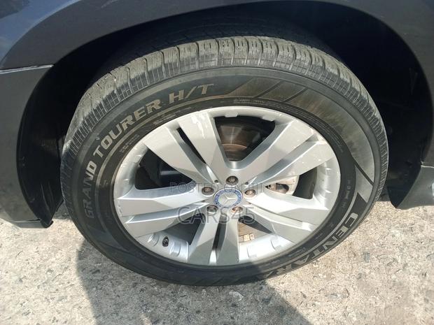 Mercedes-Benz GL-Class 2011 Gray