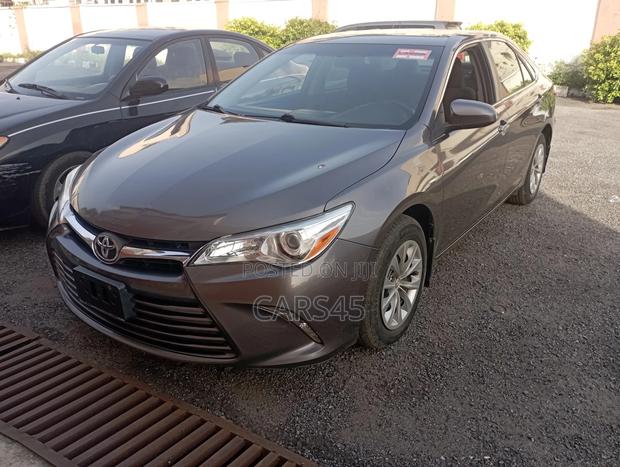 Toyota Camry 2015 Brown