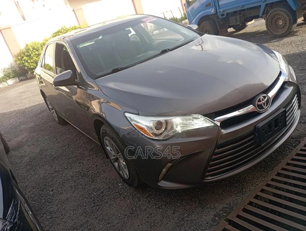 Toyota Camry 2015 Brown