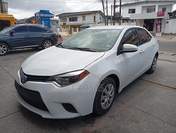 Toyota Corolla 2016 Silver