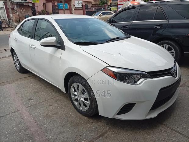 Toyota Corolla 2016 Silver