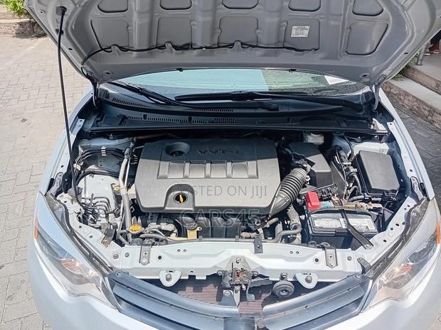 Toyota Corolla 2014 Silver